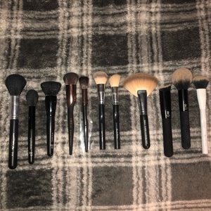 11 PIECE NEW FACE BRUSH SET (different brands)
